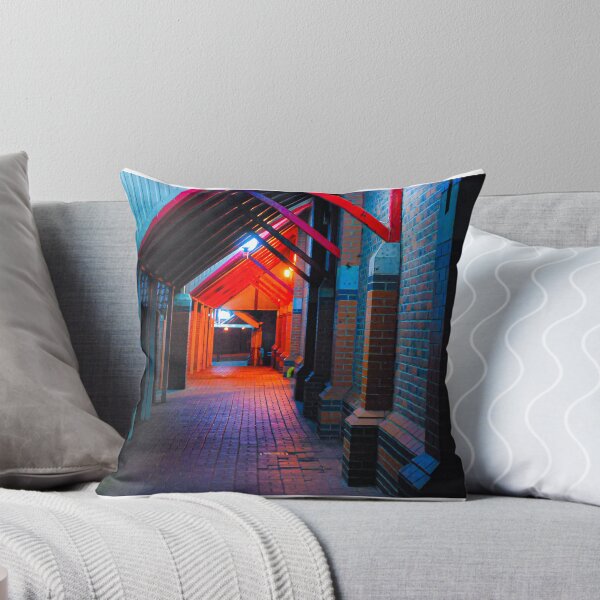 Artikelvorschau, Neon Alley entworfen und verkauft von Rising Phoenix Photos.