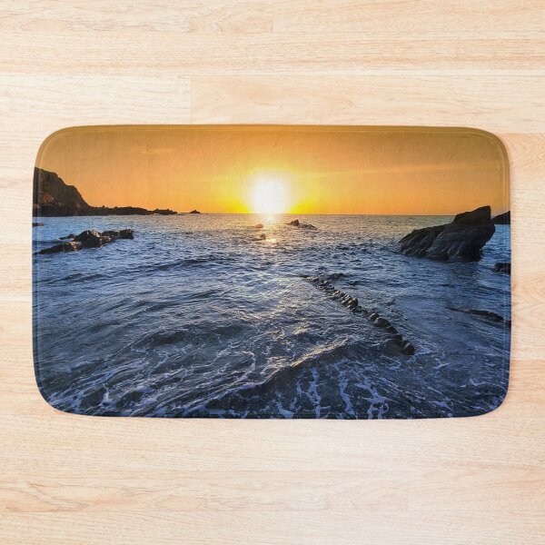 Artikelvorschau, Strand von Wildersmouth bei Sonnenuntergang – Ilfracombe, Nord-Devon. entworfen und verkauft von Love where you live.