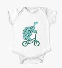 Schildkröte auf Fahrrad Baby Body Kurzarm