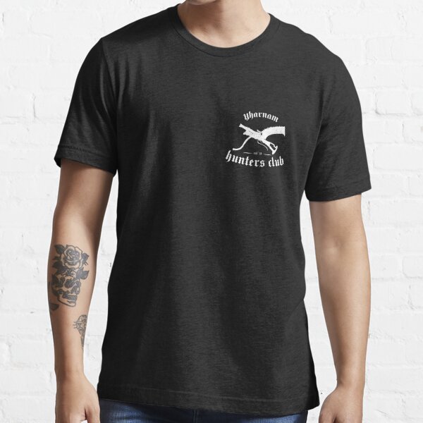 BLUTBORNE: HUNTERS CLUB Essential T-Shirt