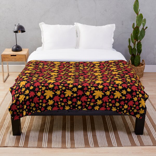 Artikelvorschau, Überwurfdecke mit Herbst-Ahornblättern-Muster – gemütliches Herbstdesign mit roten und gelben Blättern entworfen und verkauft von FestivityFinds.