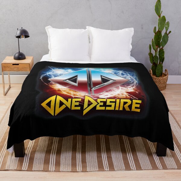 Artikelvorschau,  One Desire Graphic Essentiel entworfen und verkauft von ftbokxwodo9.