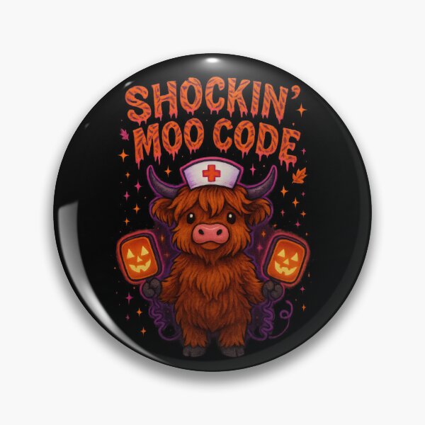 Artikelvorschau, Shockin‘ Moo Code – Lustige Halloween-Krankenschwester mit Hochlandrind entworfen und verkauft von ClinicalHubs.
