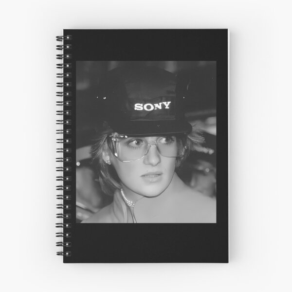 Artikelvorschau, Prinzessin Diana Sony Hut entworfen und verkauft von zaidamiere.