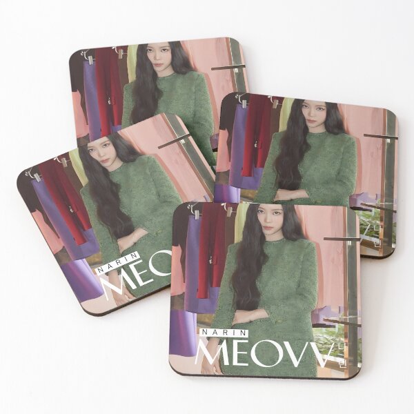 Artikelvorschau, MEOVV Narin MeMeMe Hands Up Drop Top Merch | Exklusive Fan-Kollektion entworfen und verkauft von Valereekmerch.