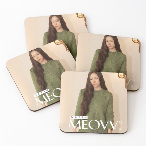 Artikelvorschau, MEOVV Narin MeMeMe Hands Up Drop Top Merch | Exklusive Fan-Kollektion entworfen und verkauft von Valereekmerch.