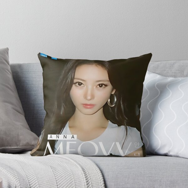 Item preview, MEOVV Anna MeMeMe Hands Up Drop Top Merchandising | Colección exclusiva para fans designed and sold by Valereekmerch.