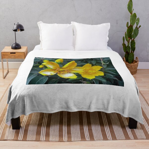 Item preview, „Gelbe Blumen im Garten – Entspannte Natur“ : „Yellow Flowers in the Garden – Relaxing Nature“ designed and sold by Yaroplanner.