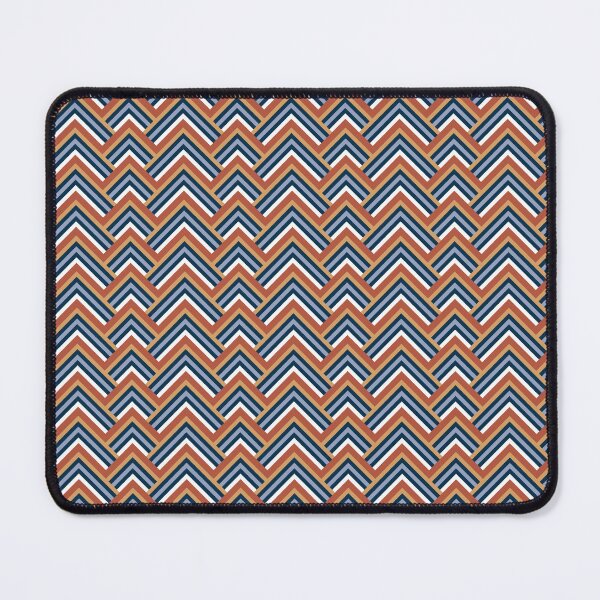 Artikelvorschau, Klassischer nahtloser Musterdruck in Terrakotta-Chevron-Form entworfen und verkauft von RosebudTextilesArt.