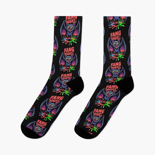 Artikelvorschau, Fang Night Out – Neon Retro Cooles Halloween Fledermaus-Design entworfen und verkauft von Taans-Creation.