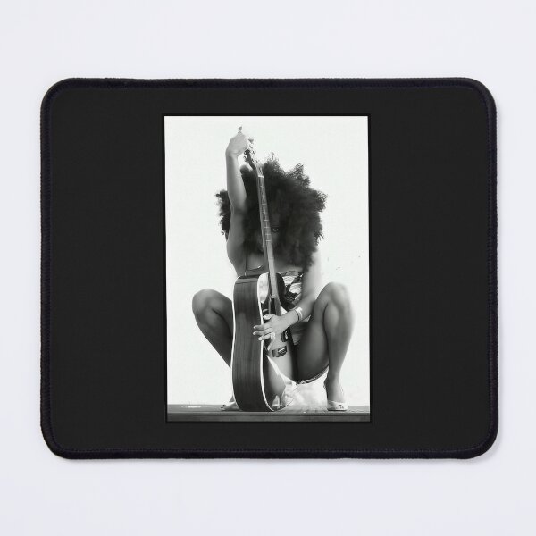 Artikelvorschau, Erykah-Badu--Vintage-Rnb-(1) entworfen und verkauft von dobbsqqt.