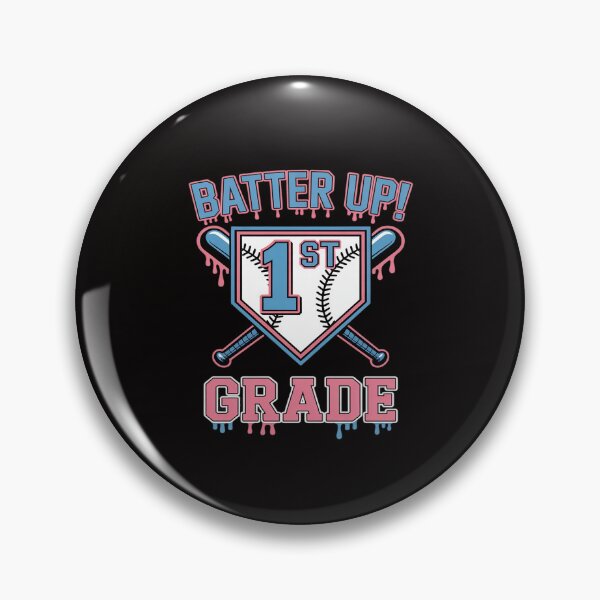 Artikelvorschau, Zurück zur Schule 1. Klasse Batter Up Baseball Erster Tag Jungen entworfen und verkauft von itsnothatweird.