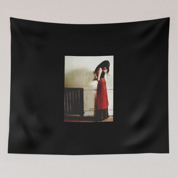Aperçu de l'œuvre Robe rouge Mazzy Star créée et vendue par Homer Love.