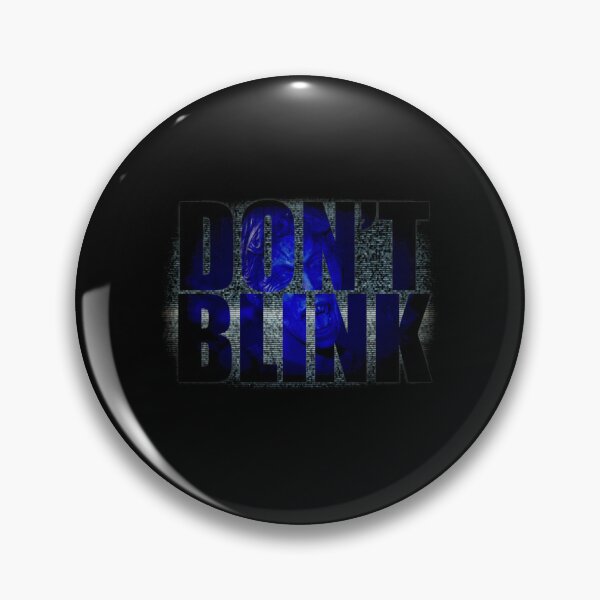 Artikelvorschau, Don't Blink - Dr Who Weeping Angels Essential  Essential T-Shirt entworfen und verkauft von traceyjamiedap.