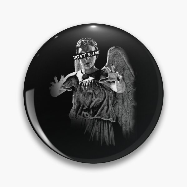 Artikelvorschau, Don't blink! Classic T-Shirt entworfen und verkauft von traceyjamiedap.