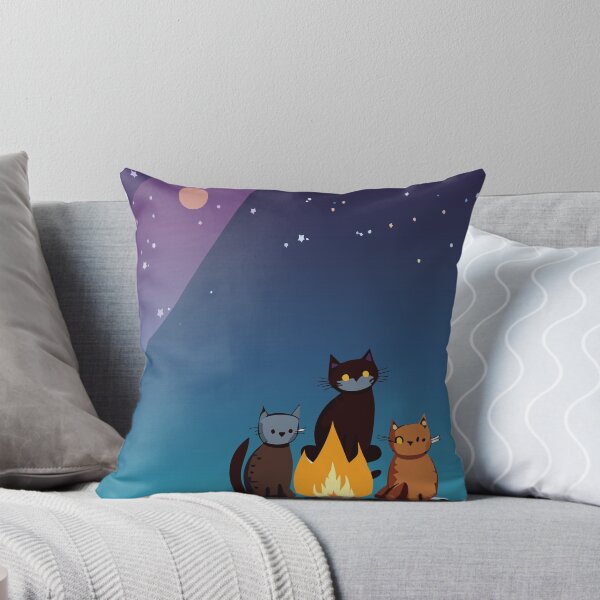 Artikelvorschau, Katze sitzt am Lagerfeuer im Nachthimmel entworfen und verkauft von 79Graphics.
