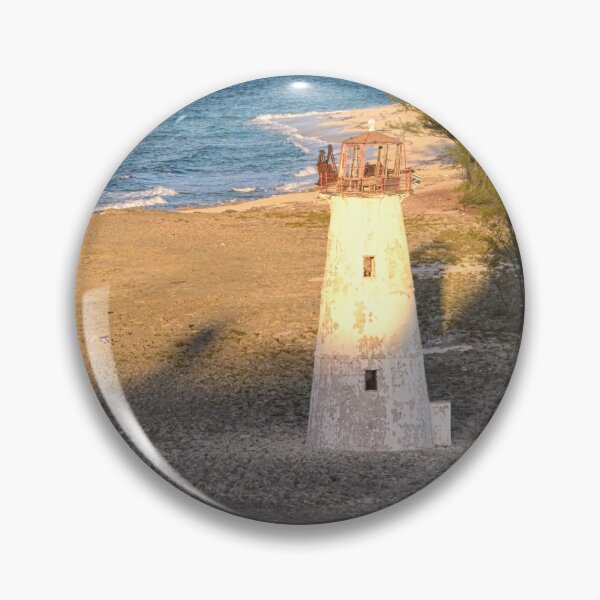 Artikelvorschau, Vorbei am Leuchtturm von Nassau Harbour, vertikal entworfen und verkauft von LisaWootenPhoto.