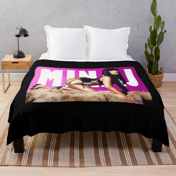 Item preview, Minaj designed and sold by MALAKAILATOYA.