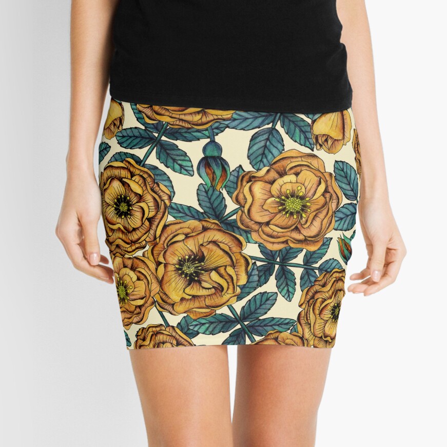 Golden-Yellow Roses - Vintage-Inspired Floral/Botanical Pattern Mini Skirt
