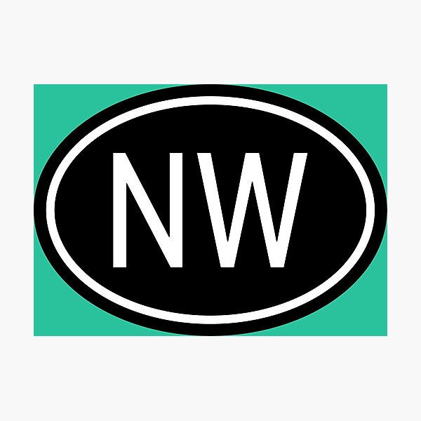 Artikelvorschau, NW Initialen Monogramm ovale weiße Buchstaben entworfen und verkauft von Jeallan Designs.