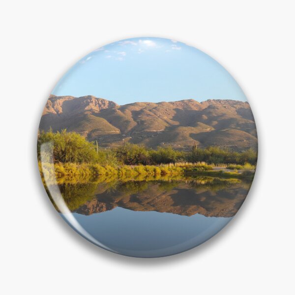 Artikelvorschau, Schöne Bergwasserreflexion entworfen und verkauft von simonjayphotos.