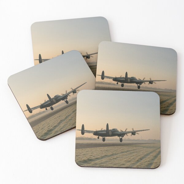 Artikelvorschau, Lancaster Bomber Winter Return entworfen und verkauft von Airpower Art.