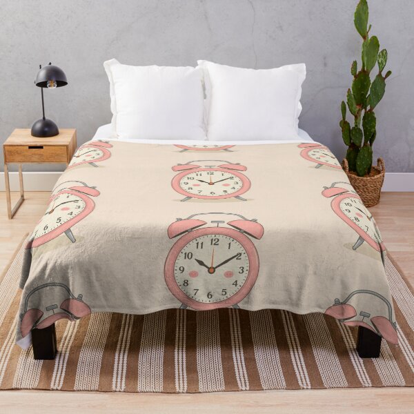 Artikelvorschau, Niedlicher Vintage-Wecker in Rosa – Kawaii Retro-Illustration entworfen und verkauft von Tidarat-27.