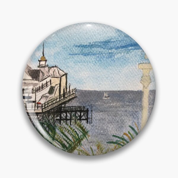 Artikelvorschau, Blick von der Promenade des Eastbourne Pier entworfen und verkauft von Laura Crean.