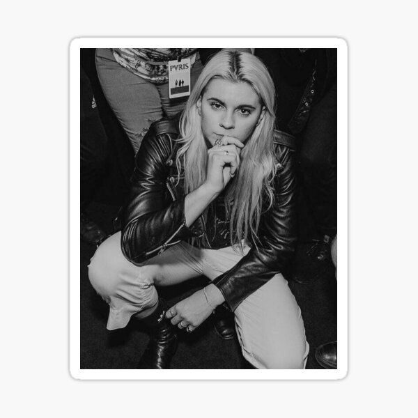 Artikel-Vorschau von Lynn Gunn - Fotoshooting, designt und verkauft von AlishaBurden00.