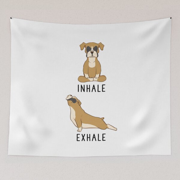 Aperçu de l'œuvre Inspirez Expirez Yoga pour chien Boxer créée et vendue par fwojusxfku81.