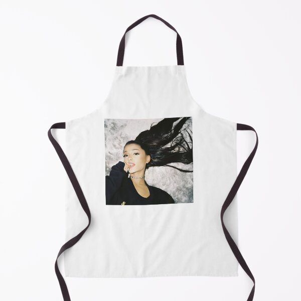Artikelvorschau, Ariana Grande inspiriert entworfen und verkauft von HoneymoonStudio.