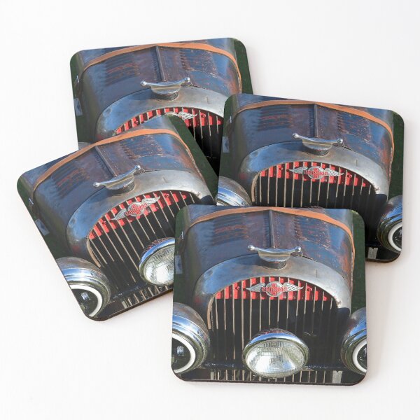 Artikelvorschau, Morgan 4x4, Motorhaube. Handgefertigtes britisches Oldtimerauto. entworfen und verkauft von JonDelorme.