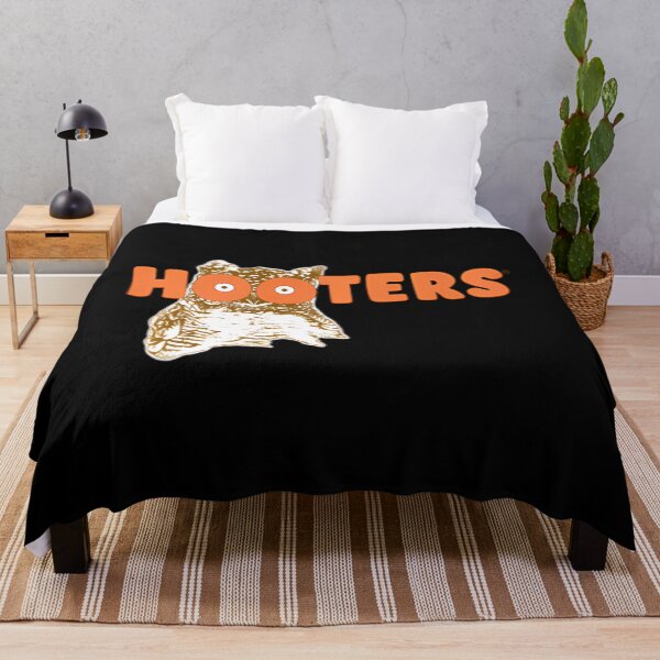 Item preview, Suéter retro de Hooters designed and sold by eujlyawiccg44.