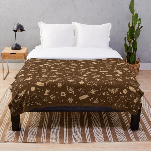 Artikelvorschau, Tan Witchy Bugs n Beetles Pattern, Moths! Pill Bugs! Celestial Patterns entworfen und verkauft von Onisym Design.