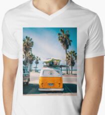 Combi van surfen T-Shirt mit V-Ausschnitt
