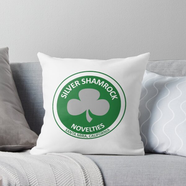 Artikelvorschau, Silver Shamrock Novelties – Halloween 3 entworfen und verkauft von beretro.