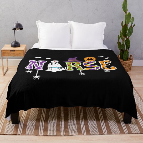 Artikelvorschau, Krankenschwester Halloween Kostüm Stillkostüm Scrub Top entworfen und verkauft von moodinchiawaz.