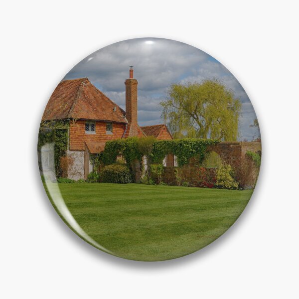 Item preview, Casa de campo Tudor en Kent, Inglaterra, Reino Unido designed and sold by John Gilham - Landscape Photography.