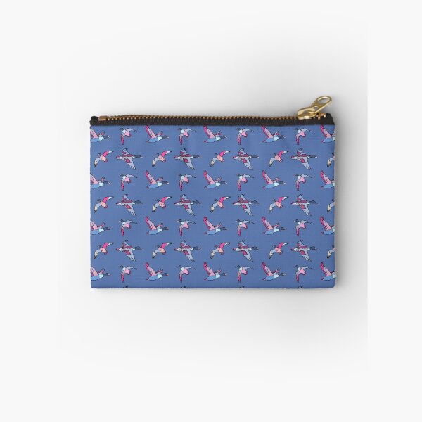 Artikelvorschau, Flying Ducks on blue entworfen und verkauft von SpottedBadger.