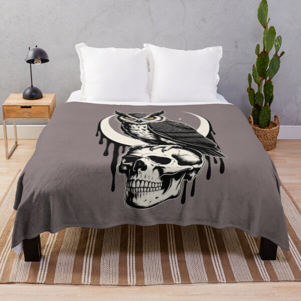 Aperçu de l'œuvre Dark Owl and Skull – Gothic Moonlight Art créée et vendue par WitchyWhisper.