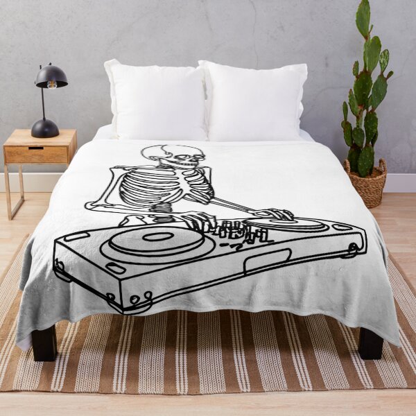 Artikelvorschau, Dead Beats – Skeleton DJ Design entworfen und verkauft von The Sandy Design Store.