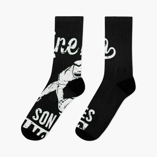 Artikelvorschau, Football Line Mom Lustiges Mama eines Football Lineman Mama Geschenk für Männer Frauen T-Shirt entworfen und verkauft von RosellaPagac.