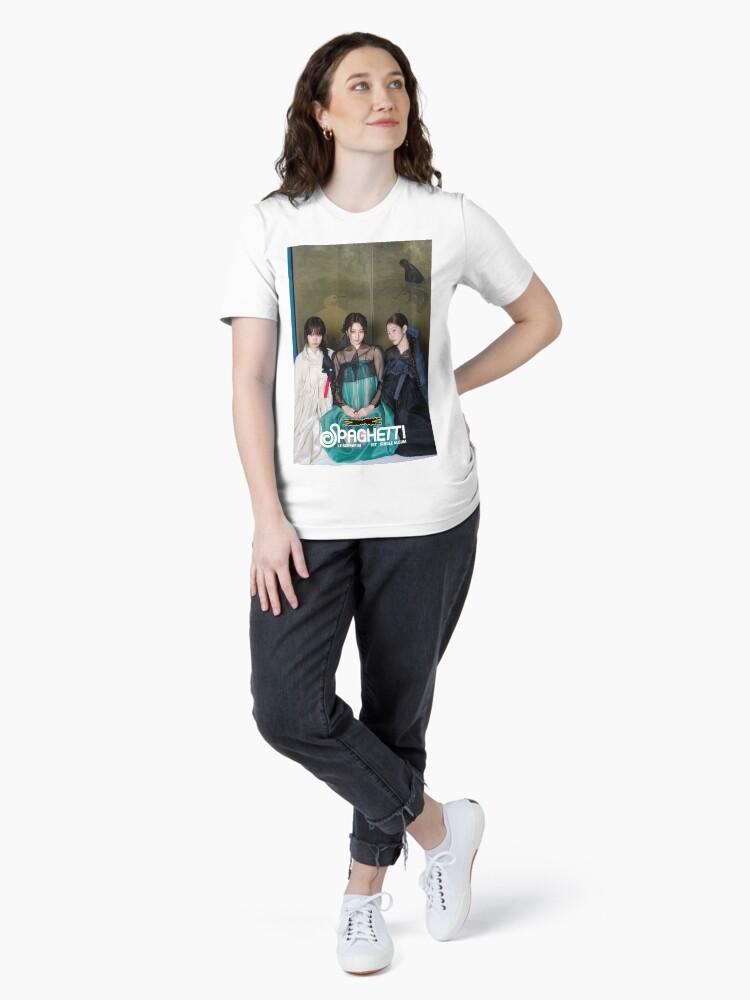 LE SSERAFIM SPAGHETTI Eunchae, Yunjin, and Kazuha Merchandise