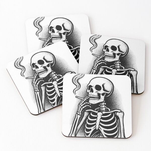 Aperçu de l'œuvre T-shirt d'Halloween horreur squelette fumant – Crâne effrayant et esthétique effrayante créée et vendue par RedVista.
