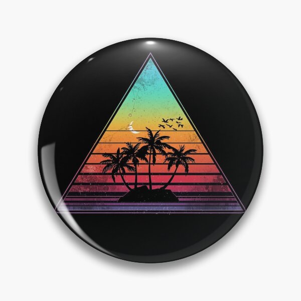 Artikelvorschau, Vaporwave Sunset Triangle – Retro 80er-Synthwave-Kunst mit Palmen und Vögeln entworfen und verkauft von PixelVibe782.