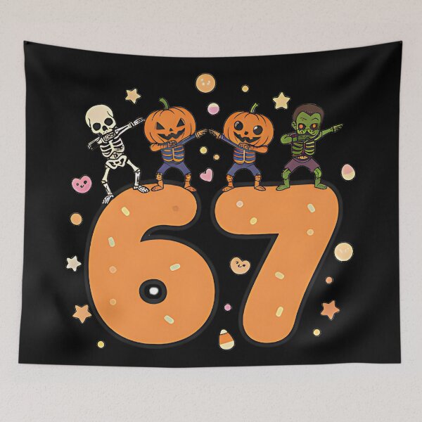 Artikelvorschau, 67 Halloween-Figuren. Lustiges, gruseliges Skelett-Kürbis-Design für Herbstliebhaber und Oktober-Fans entworfen und verkauft von ArtDesignTp.