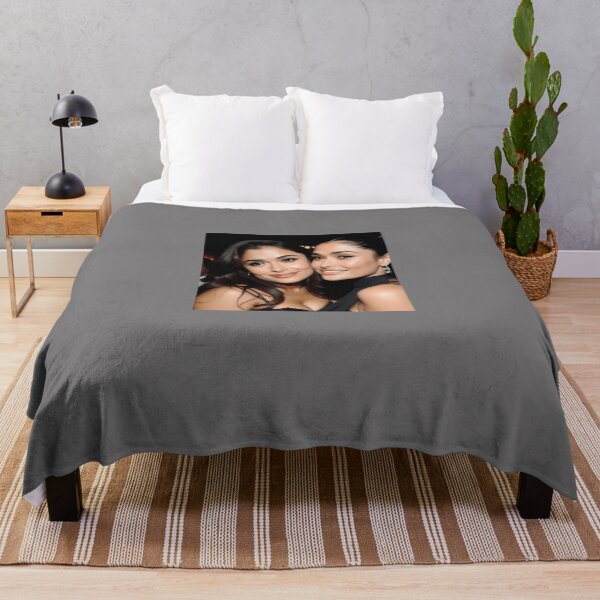 Item preview, HOT-SUPERMODELS-BEAUTIFUL-WOMEN-PARTY-VIBES-CELEBRITY-GLAMOUR designed and sold by raquelbebe.