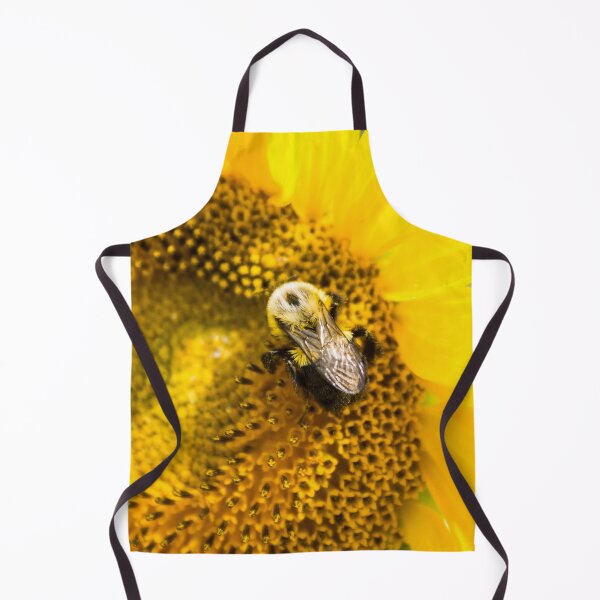 Item preview, Bee on a Sunflower designed and sold by lifeinpinkcrochet.