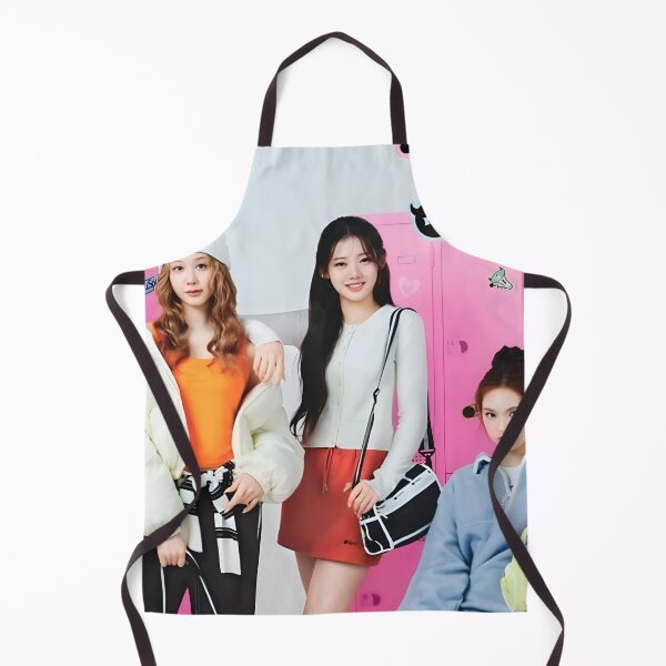 Artikelvorschau, BABYMONSTER PHARITA, RORA UND CHIQUITA WE GO UP MERCH – QUEEN ENERGY, KPOP STYLE entworfen und verkauft von Valereekmerch.