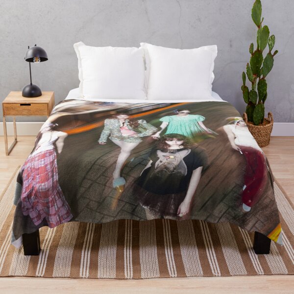 Item preview, LE SSERAFIM (KPOP) designed and sold by jaofnn.